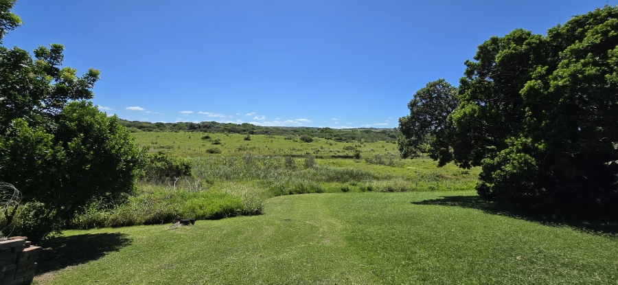 4 Bedroom Property for Sale in Marshstrand Eastern Cape